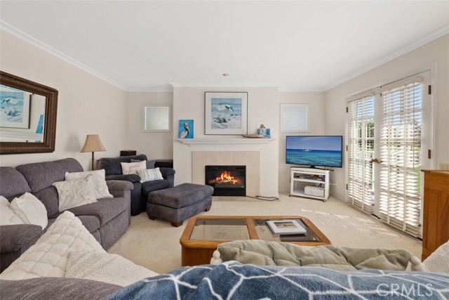 9 N Encino, Laguna Beach CA: https://media.crmls.org/medias/d9c16ef0-6bfd-4dda-97c9-c34174f82610.jpg