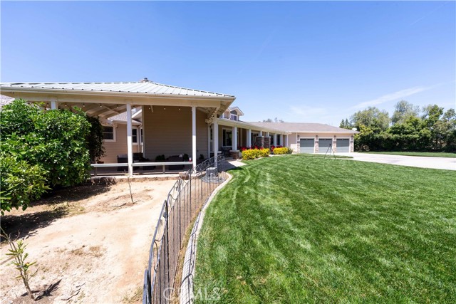 22475 Quail Call Drive, Moreno Valley CA: https://media.crmls.org/medias/d9c1fc7b-e78c-4f48-bdd2-609a78099568.jpg