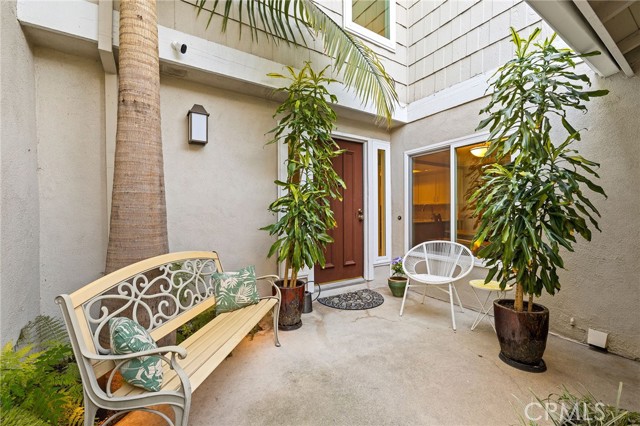 56 Ashbrook, Irvine CA: https://media.crmls.org/medias/d9c2db64-7a83-4fe5-8cb0-41f9a62c9580.jpg