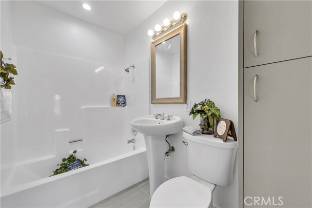 11467 64th Street, Jurupa Valley CA: https://media.crmls.org/medias/d9c35506-43a3-451b-98b5-bca930209a74.jpg