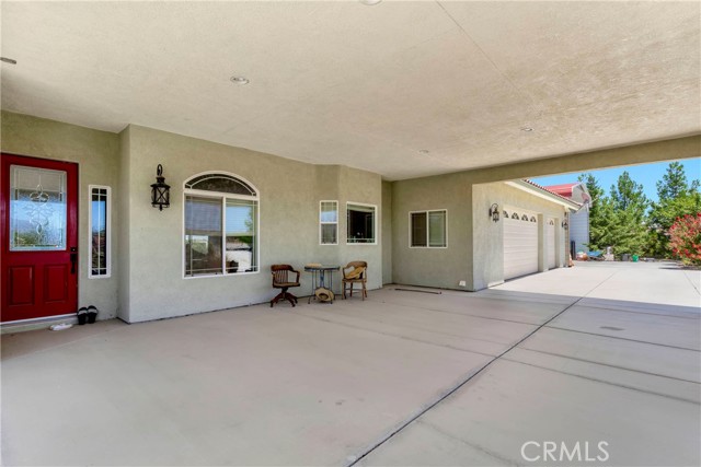 Detail Gallery Image 8 of 73 For 3002 Estero Rd, Pinon Hills,  CA 92372 - 4 Beds | 3/1 Baths