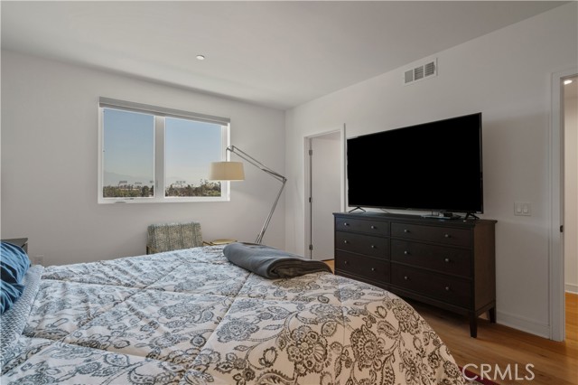 1029 White Knoll Drive, Los Angeles CA: https://media.crmls.org/medias/d9c4076e-bf41-4dde-9c3a-dafea6043ebf.jpg