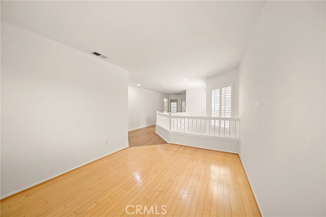 Detail Gallery Image 28 of 53 For 594 Yarrow Dr, Simi Valley,  CA 93065 - 3 Beds | 2/1 Baths