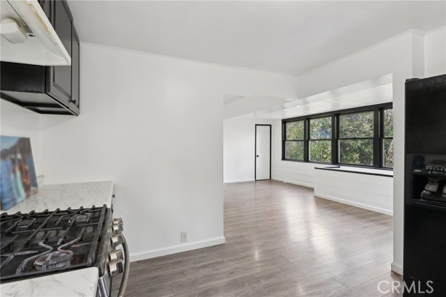 Detail Gallery Image 11 of 41 For 532 Sunset, Crestline,  CA 92325 - 3 Beds | 1/1 Baths