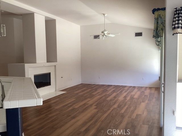 Detail Gallery Image 5 of 19 For 7120 W Avenue L-11, Lancaster,  CA 93536 - 4 Beds | 3 Baths