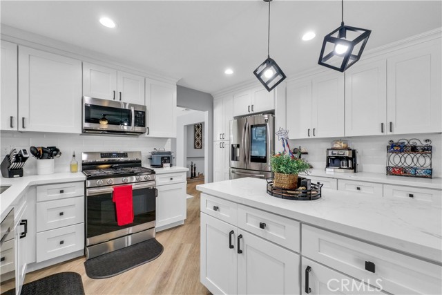 5991 Rogers Lane, San Bernardino CA: https://media.crmls.org/medias/d9c6886c-bafe-4e9b-83b3-1d02a78f26ef.jpg