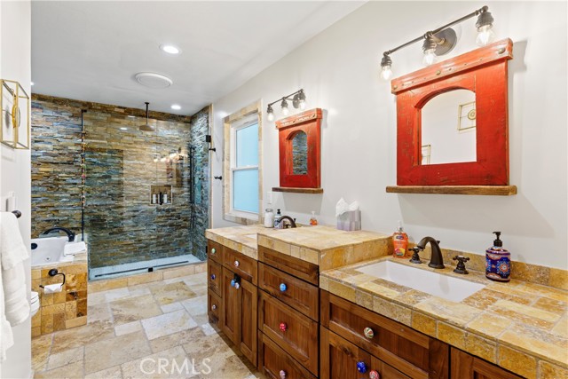 Master En-Suite