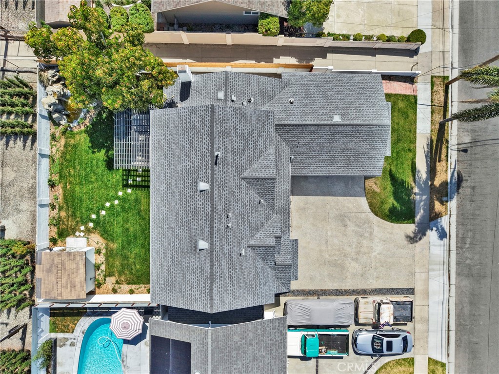 https://media.crmls.org/medias/d9c6fdb3-f6bb-44a1-812b-c6747a936ca2.jpg?preset=X-Large