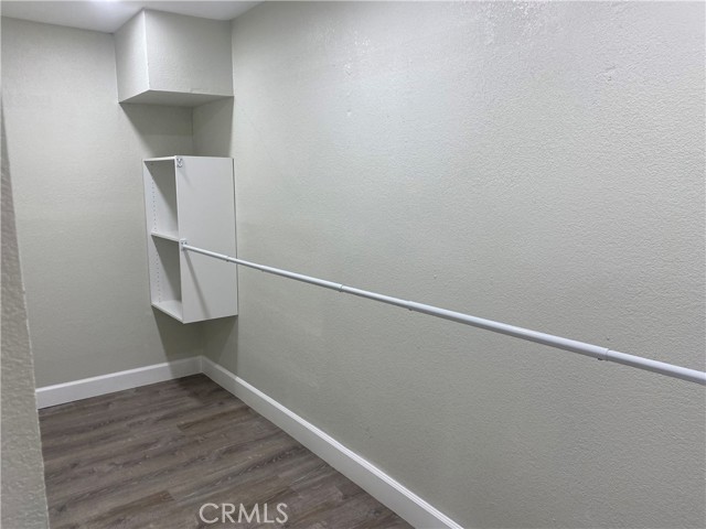 https://media.crmls.org/medias/d9c73301-bd32-4b2f-bb71-000e430518d2.jpg