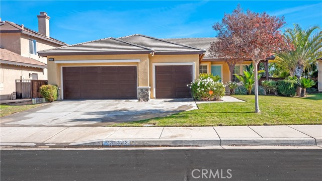 Detail Gallery Image 1 of 45 For 23682 Lima Corte, Corona,  CA 92883 - 3 Beds | 2 Baths