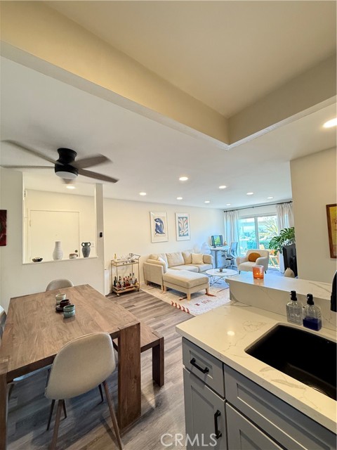 Detail Gallery Image 6 of 11 For 8163 Redlands St #48,  Playa Del Rey,  CA 90293 - 1 Beds | 1 Baths