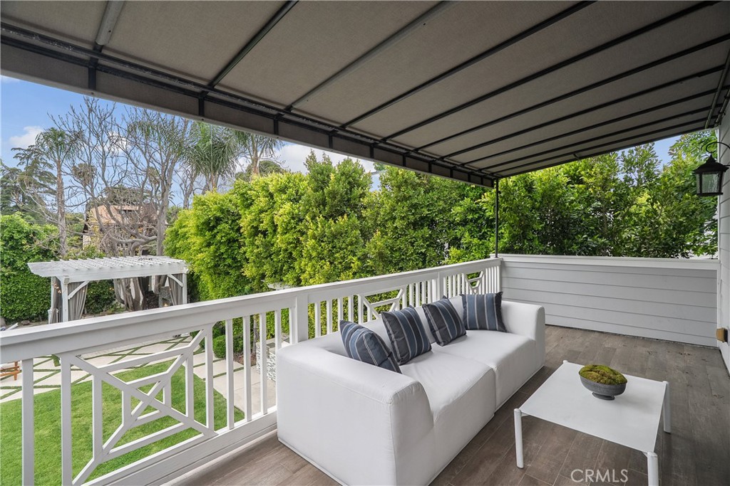 4455 Mammoth AvenueSherman Oaks img 2