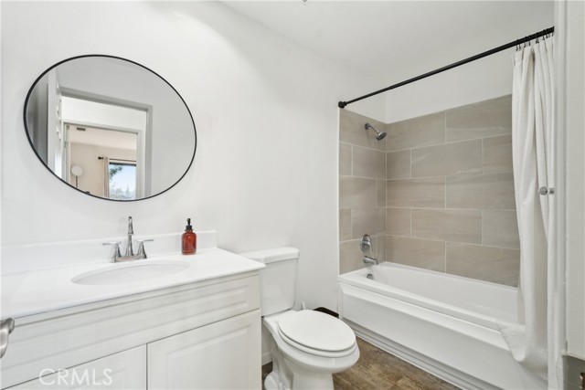 Detail Gallery Image 12 of 23 For 14819 Downey Ave #301,  Paramount,  CA 90723 - 1 Beds | 1 Baths