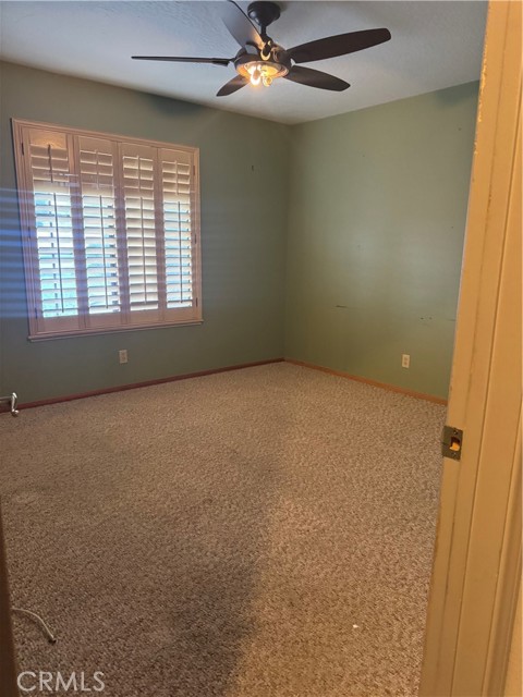 18965 Siskiyou Road, Apple Valley CA: https://media.crmls.org/medias/d9c8d977-14d8-4ed7-ac63-525803a13a01.jpg