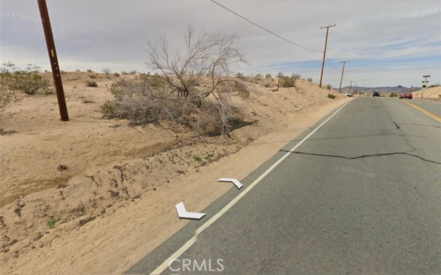 6181311 Mesquite Springs Road, 29 Palms CA: https://media.crmls.org/medias/d9c8dde9-cb4e-4288-992f-fe71afc4387d.jpg