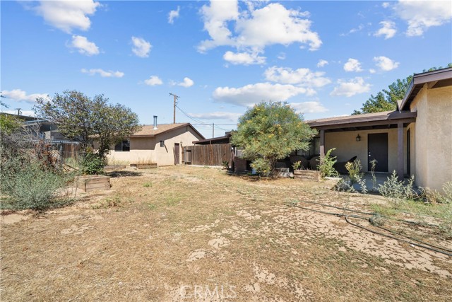 7684 Oakwood Ave, Hesperia, CA 92345 photo 24