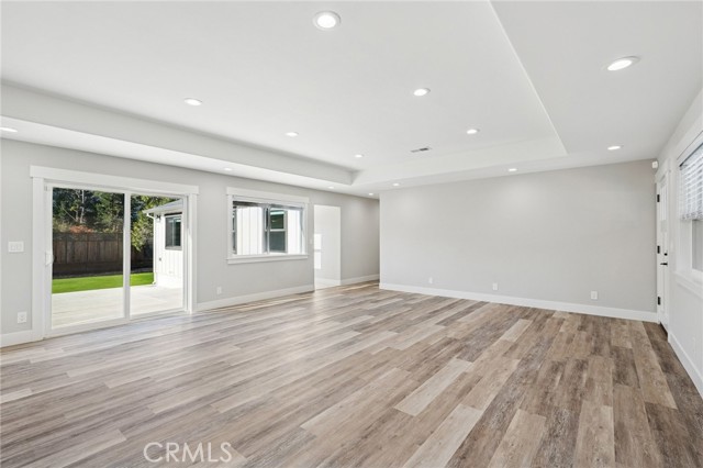 Image 7 of 36 For 60 Loma Vista