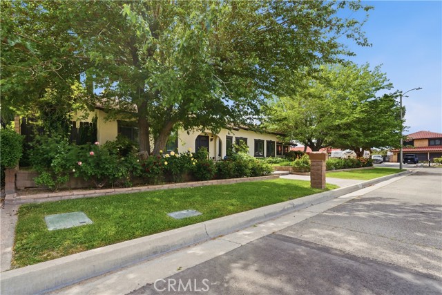 Detail Gallery Image 2 of 18 For 2718 Still Meadow, Lancaster,  CA 93536 - 5 Beds | 3 Baths