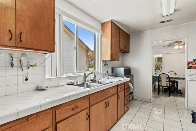 2508 El Paseo, Alhambra CA: https://media.crmls.org/medias/d9ca8b00-5a51-4ce9-9f2e-990b5bc37027.jpg