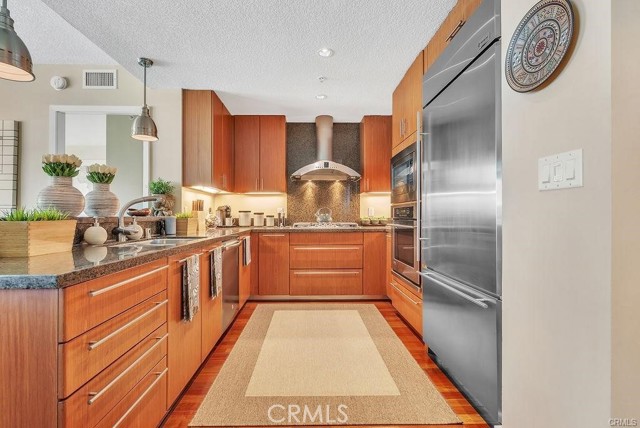 3141 Michelson, Irvine CA: https://media.crmls.org/medias/d9cacc1a-6159-407a-90dd-752fc6207fd4.jpg