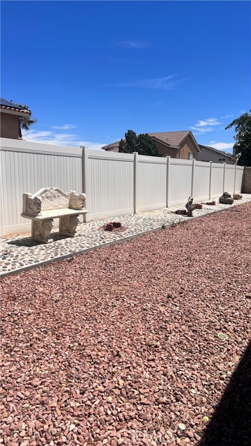 13590 Mica Avenue, Victorville CA: https://media.crmls.org/medias/d9cba4e5-934a-4fc0-906d-6db8af702696.jpg