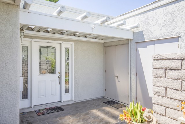 2372 Via Mariposa W, Laguna Woods CA: https://media.crmls.org/medias/d9cd596d-6965-46c4-9706-778837c35ffe.jpg