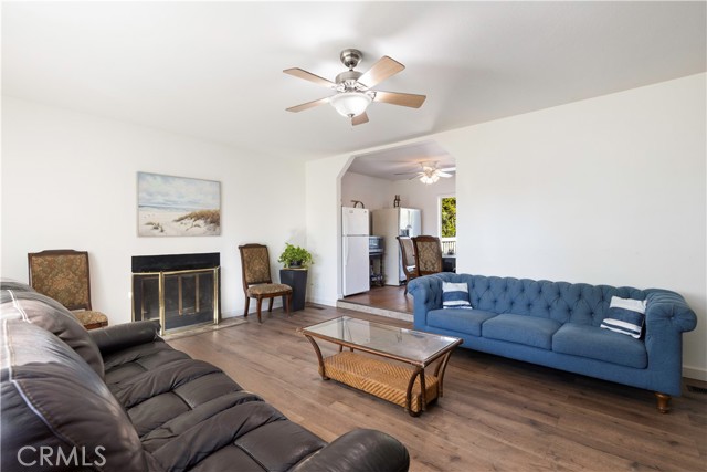 Detail Gallery Image 8 of 32 For 19894 Mountain Meadows South, Hidden Valley Lake,  CA 95467 - 2 Beds | 2 Baths