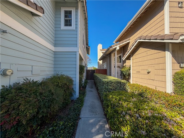 Detail Gallery Image 6 of 51 For 2720 E Walnut #73,  Orange,  CA 92867 - 3 Beds | 3 Baths