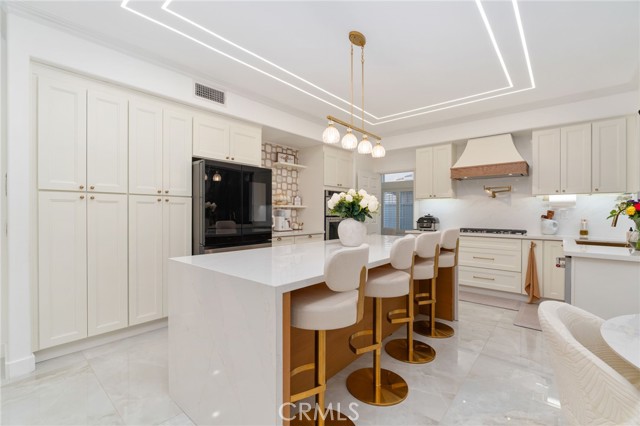 Detail Gallery Image 8 of 28 For 5695 Pasadena Ct, Rancho Cucamonga,  CA 91739 - 5 Beds | 3 Baths