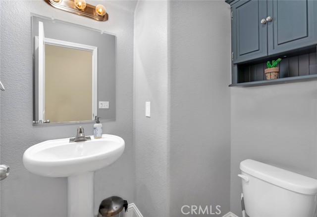 Detail Gallery Image 34 of 38 For 1024 Newcastle, Livingston,  CA 95344 - 5 Beds | 3/1 Baths