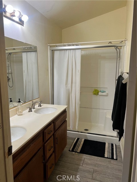 Detail Gallery Image 8 of 8 For 1509 Portrait, Perris,  CA 92571 - 3 Beds | 2 Baths