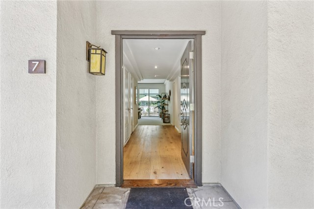 480 S Orange Grove Boulevard, Pasadena CA: https://media.crmls.org/medias/d9ceed1e-538c-44f1-aaa8-626d3741c92e.jpg
