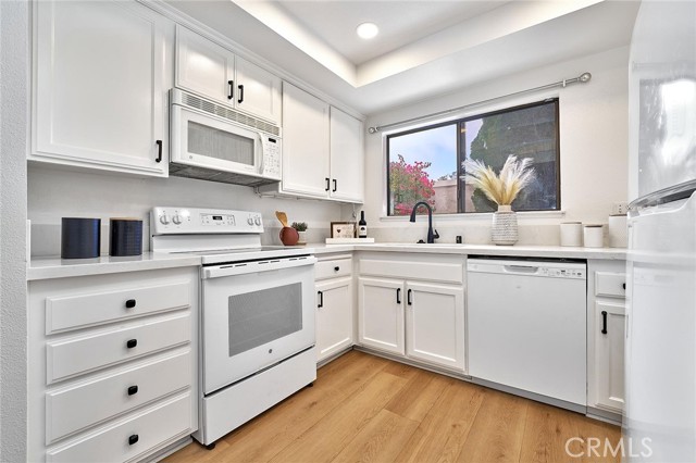 28026 Ridgecove N Court, Rancho Palos Verdes CA: https://media.crmls.org/medias/d9cef044-2d47-41ae-9856-d94c653dee28.jpg