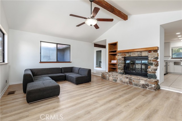 3175 Arena, Atascadero CA: https://media.crmls.org/medias/d9cf21c9-9cba-485d-a419-5bae62a02d30.jpg