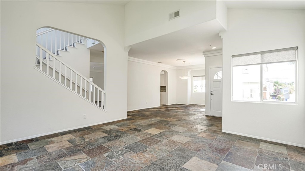 MLS #SB25257120 image #3