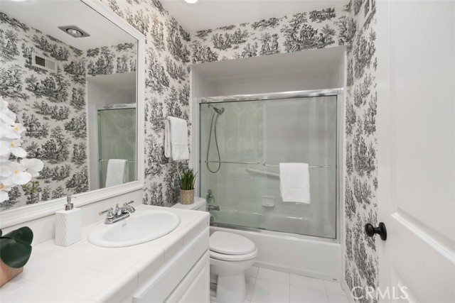 3315 San Amadeo, Laguna Woods CA: https://media.crmls.org/medias/d9d12f2c-f748-4320-aa9f-68ad83882b4f.jpg