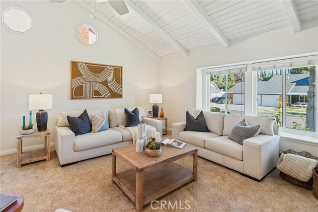 Detail Gallery Image 4 of 27 For 672 S Schug St, Orange,  CA 92869 - 4 Beds | 2/1 Baths