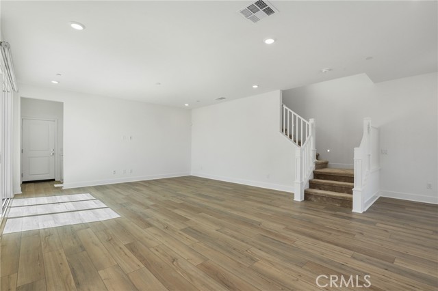 Detail Gallery Image 12 of 28 For 27109 Tamarack Ln, Valencia,  CA 91381 - 4 Beds | 2/1 Baths