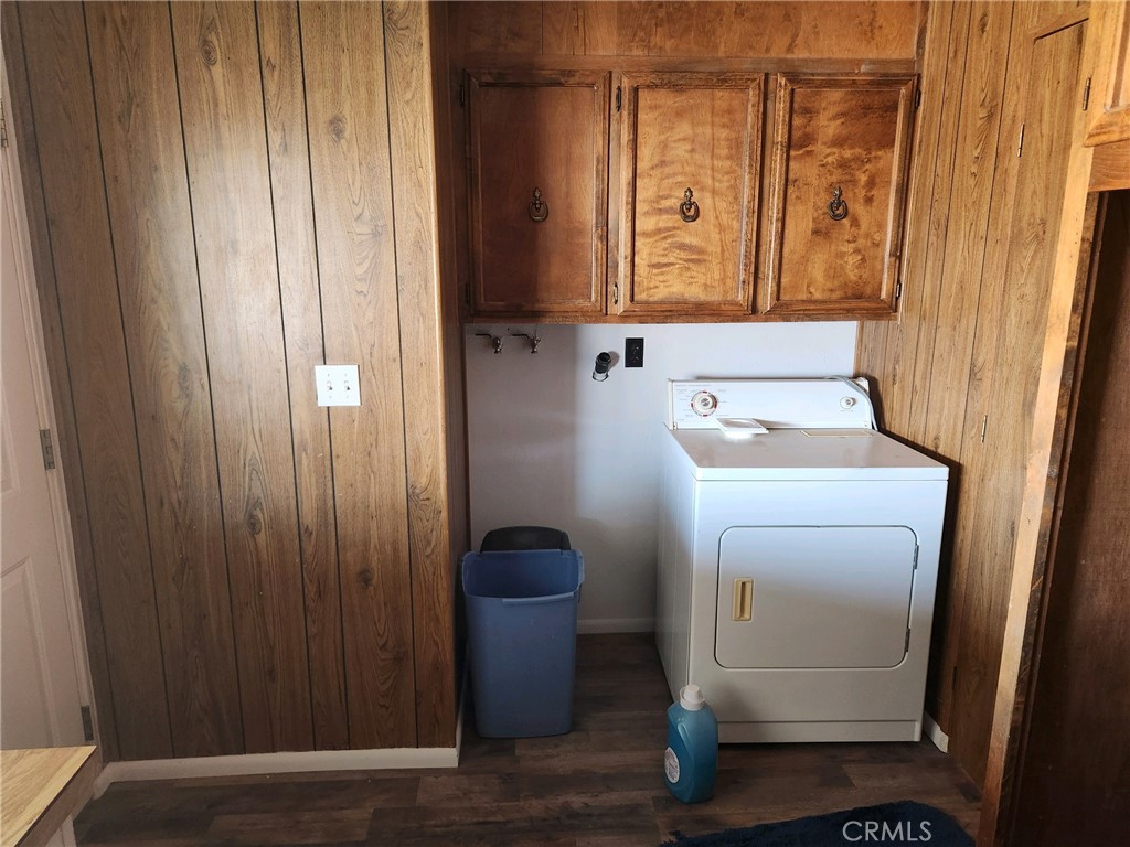 https://media.crmls.org/medias/d9d1c245-5fab-4dcf-8d86-5ee051a6ef54.jpg?preset=X-Large