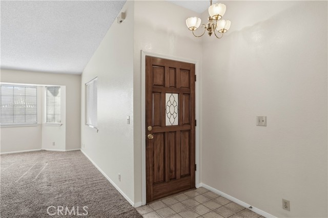 Detail Gallery Image 6 of 33 For 22170 Mustang Ct, Canyon Lake,  CA 92585 - 3 Beds | 2 Baths