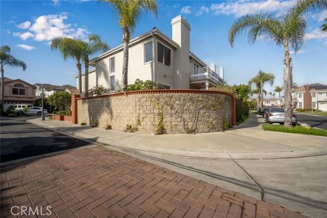 Detail Gallery Image 6 of 61 For 6135 Corsica Cir, Long Beach,  CA 90803 - 3 Beds | 3/1 Baths