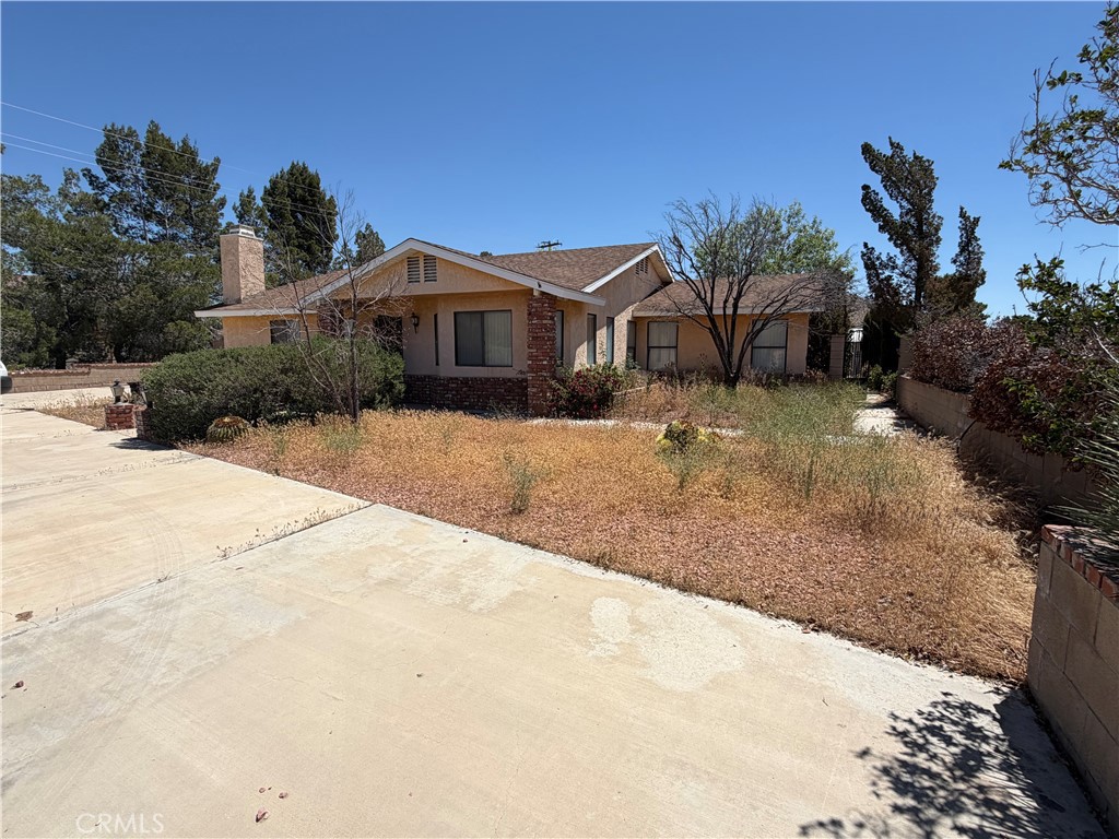 15976 Acoma