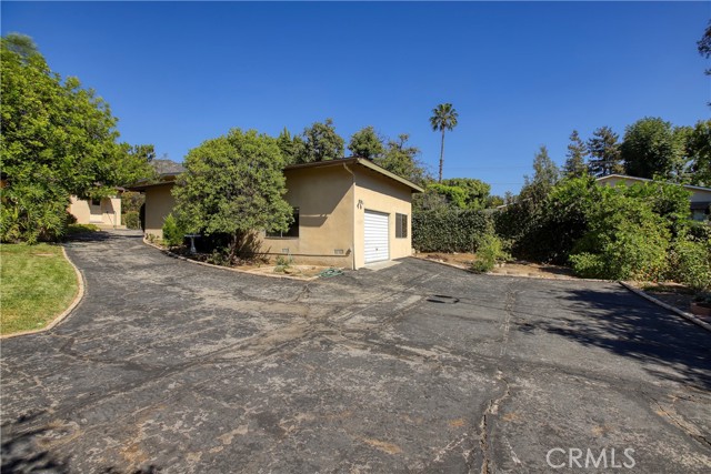1914 Lyans Drive photo 28