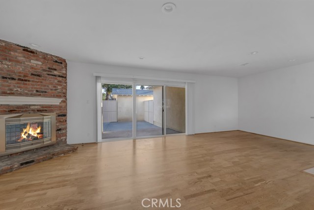 7758 Mason Avenue, Winnetka CA: https://media.crmls.org/medias/d9d2d16b-8223-4a67-9327-bda135e599e8.jpg