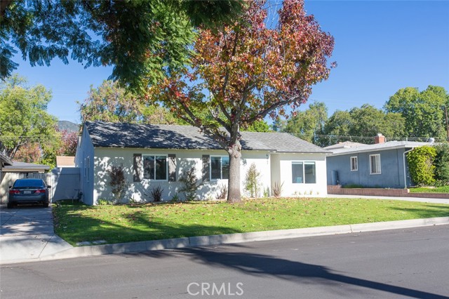 417 W Leeside, Glendora CA: https://media.crmls.org/medias/d9d2f6be-22f2-4904-944b-2abcd7c3bca2.jpg