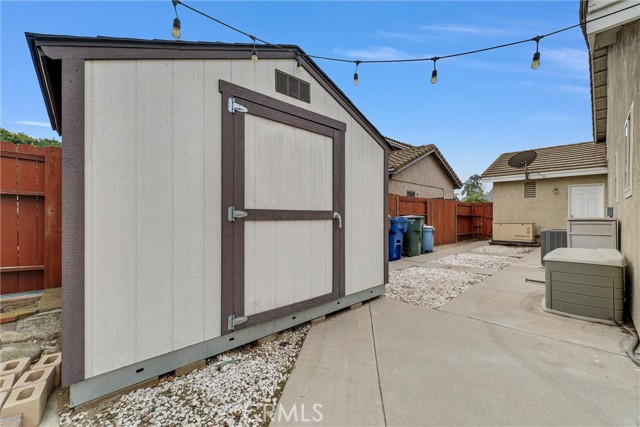 Detail Gallery Image 27 of 28 For 3901 San Lorenzo River, Ontario,  CA 91761 - 4 Beds | 2 Baths