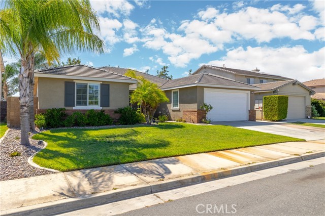 Detail Gallery Image 3 of 44 For 27165 Stowaway Dr, Menifee,  CA 92585 - 4 Beds | 2/1 Baths