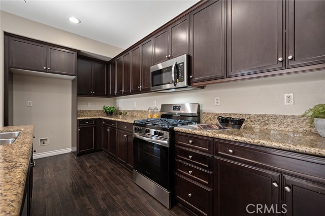 Detail Gallery Image 9 of 40 For 12584 Montaivo Ln, Corona,  CA 91752 - 4 Beds | 2/1 Baths