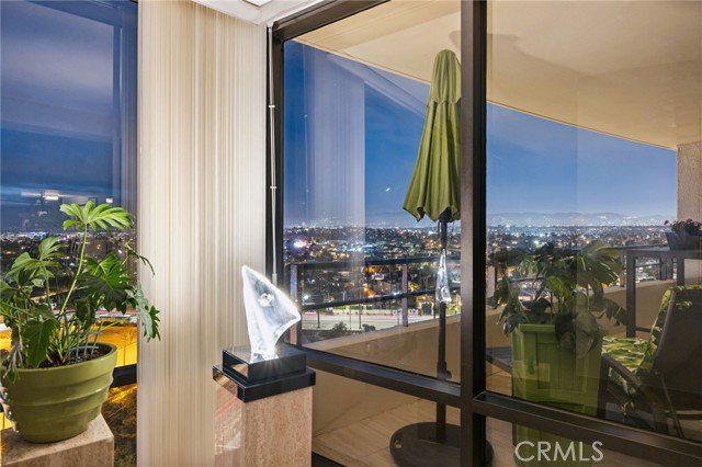 Detail Gallery Image 21 of 65 For 4265 Marina City Dr #901,  Marina Del Rey,  CA 90292 - 3 Beds | 2 Baths