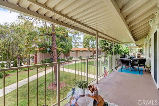 849 Ronda Mendoza, Laguna Woods CA: https://media.crmls.org/medias/d9d493f0-85dc-48df-a46a-d8d90e4ab9c8.jpg